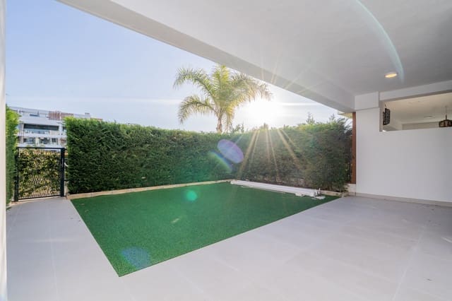 2 bedroom Apartment for sale in Cancelada, Estepona with pool garage - € 515,000 (Ref: 9518742)