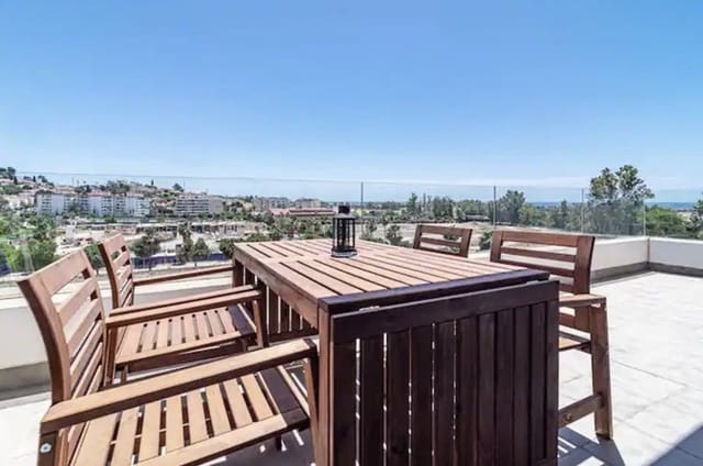 2 chambre Appartement à vendre à Nueva Andalucia, Marbella avec piscine garage - 399 000 € (Ref: 9524116)