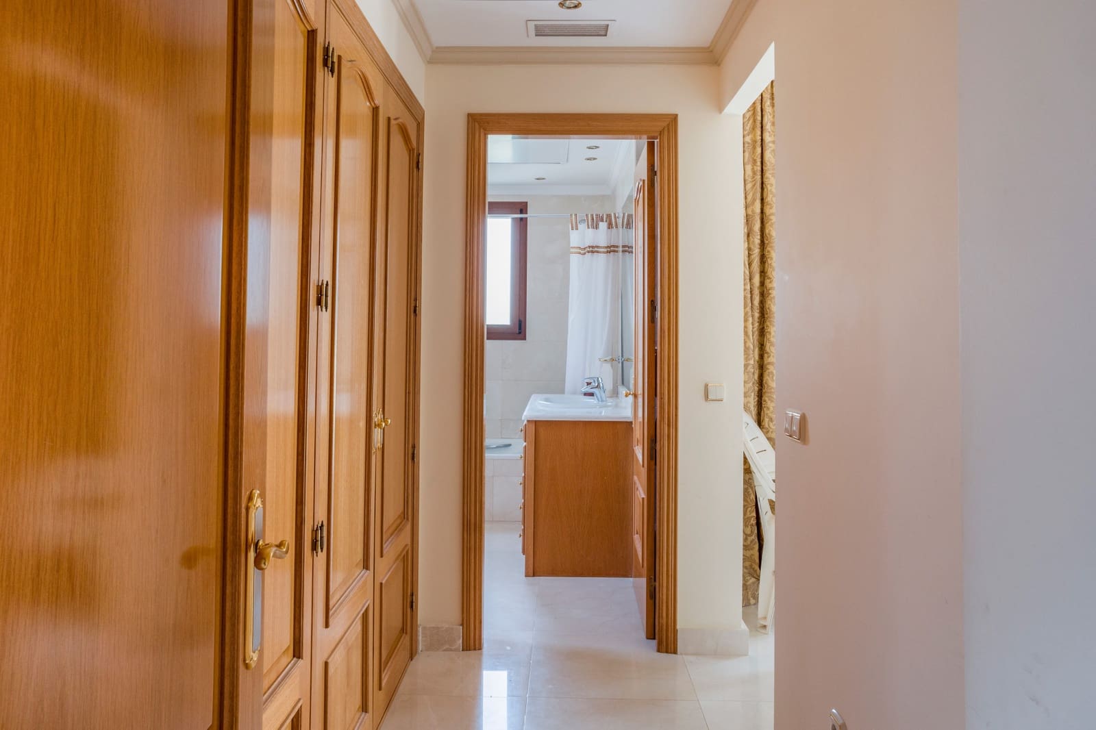 5 sovrum Villa till salu i La Quinta med pool garage - 2 400 000 € (Ref: 9524117)