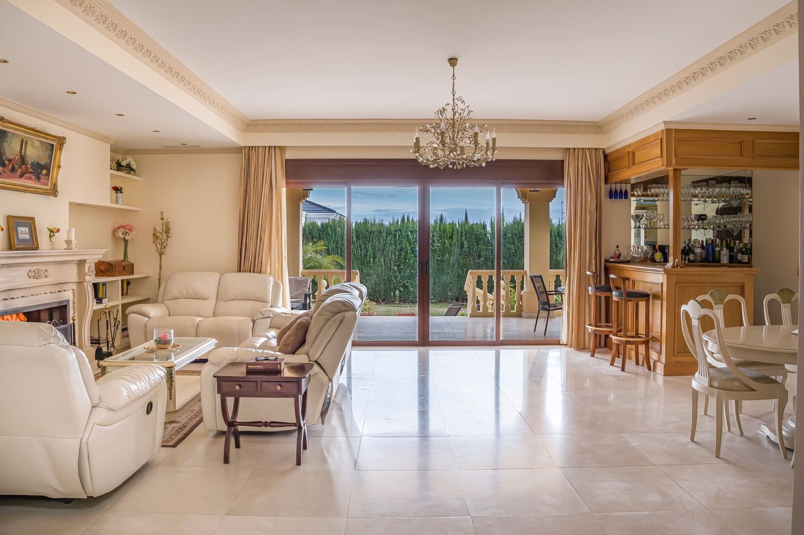 5 sovrum Villa till salu i La Quinta med pool garage - 2 400 000 € (Ref: 9524117)