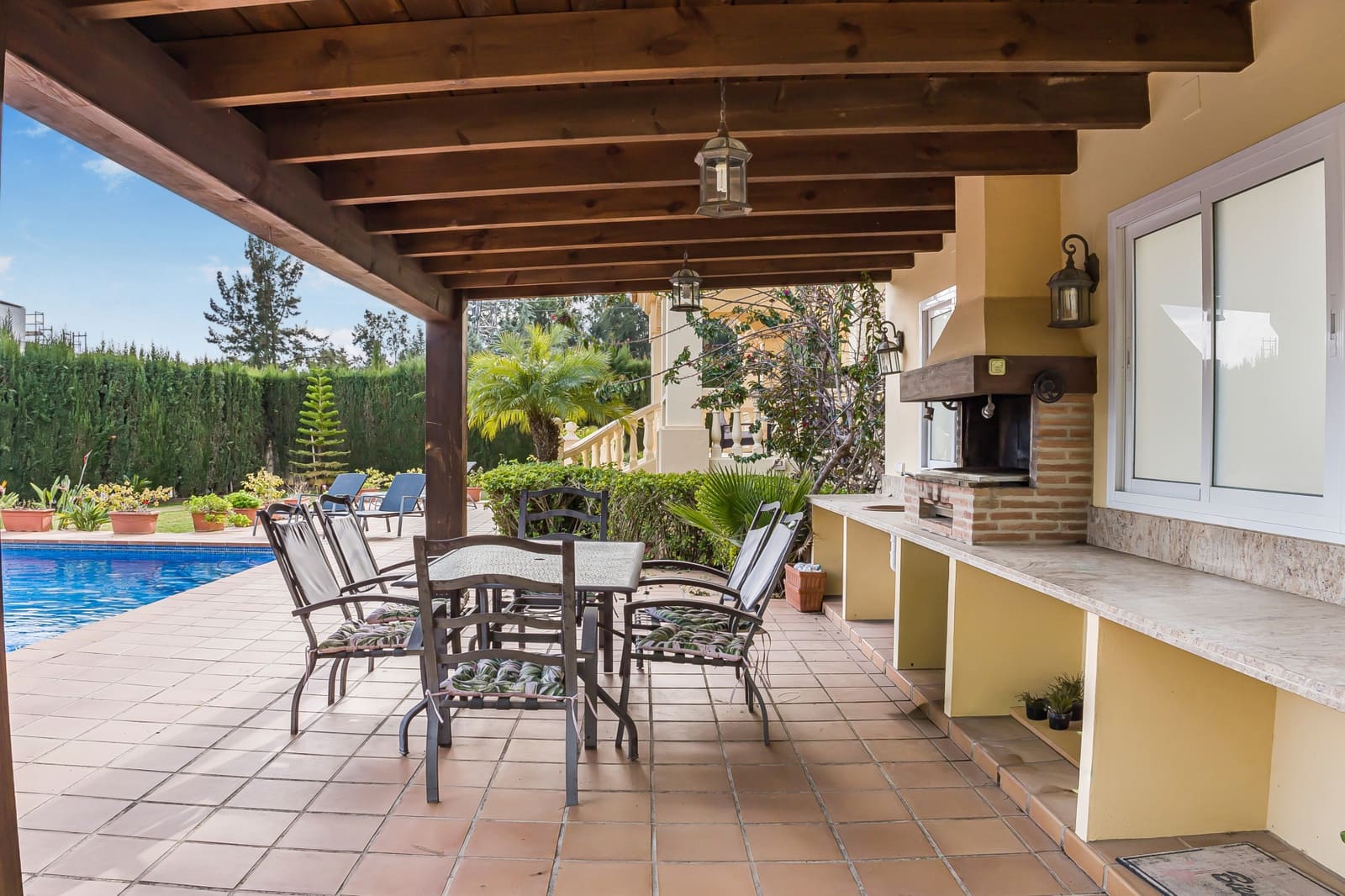 5 sovrum Villa till salu i La Quinta med pool garage - 2 400 000 € (Ref: 9524117)