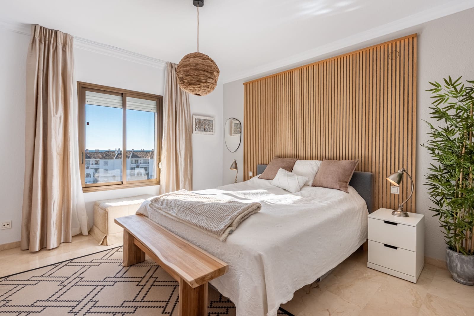 2 soveværelse Penthouse til salg i Marbella med swimmingpool garage - € 869.000 (Ref: 9530251)