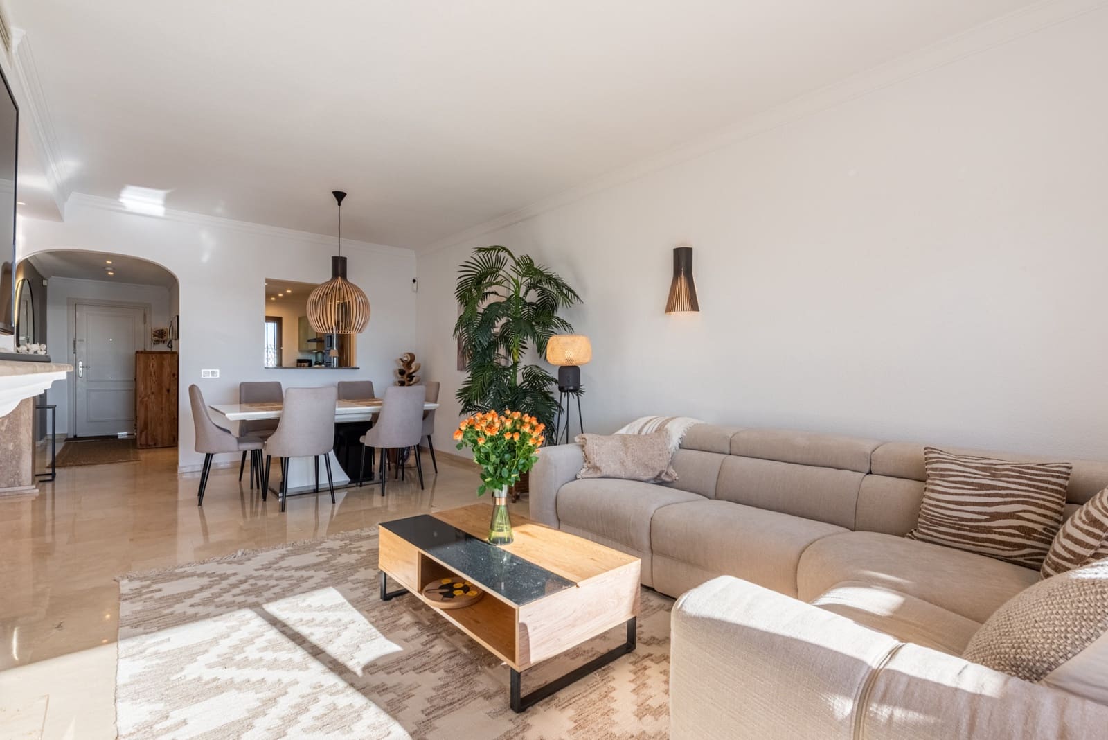 2 soveværelse Penthouse til salg i Marbella med swimmingpool garage - € 869.000 (Ref: 9530251)