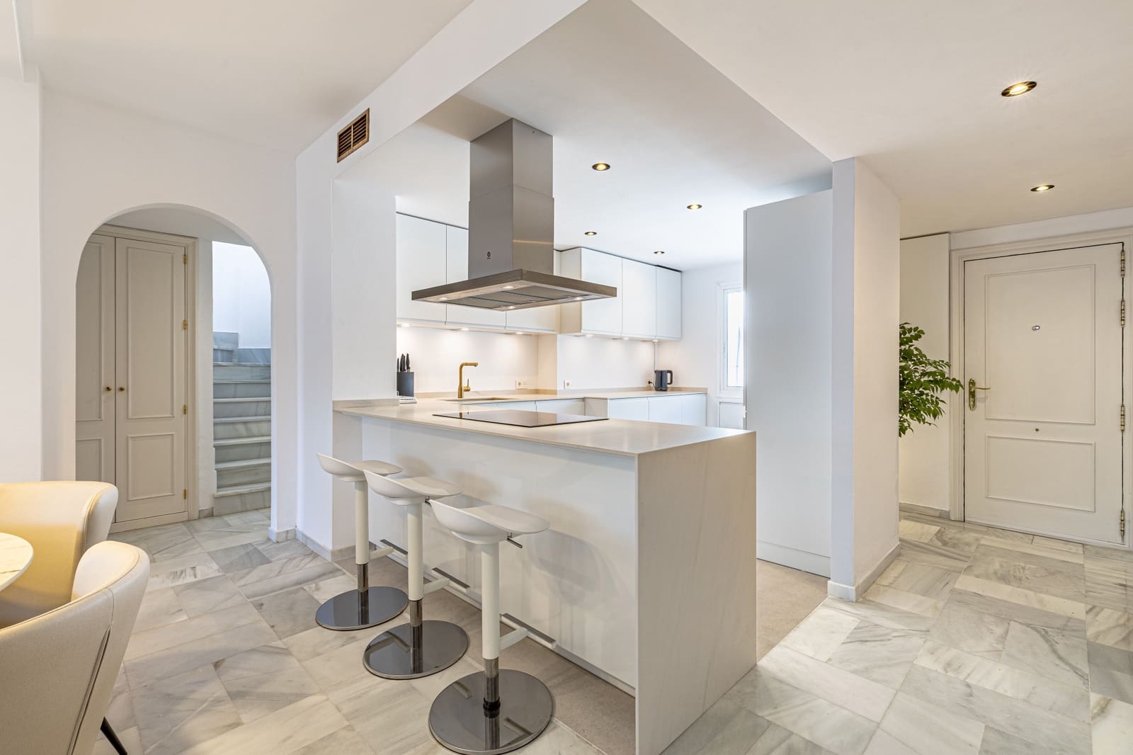 3 soverom Penthouse til salgs i Marbella med svømmebasseng garasje - € 745 000 (Ref: 9530252)