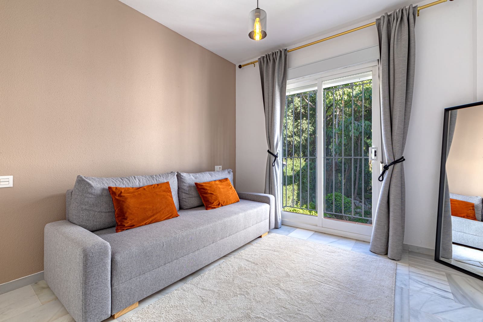 3 soverom Penthouse til salgs i Marbella med svømmebasseng garasje - € 745 000 (Ref: 9530252)