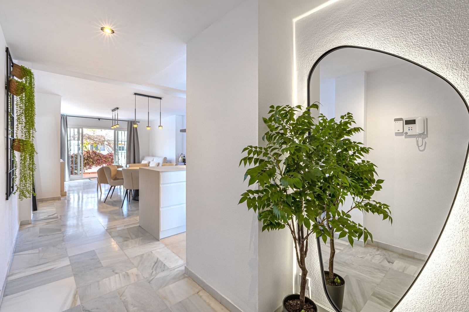 3 soverom Penthouse til salgs i Marbella med svømmebasseng garasje - € 745 000 (Ref: 9530252)