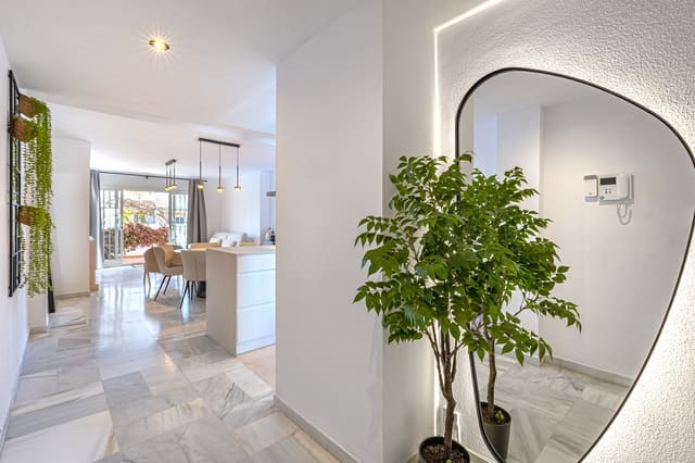 3 soverom Penthouse til salgs i Marbella med svømmebasseng garasje - € 745 000 (Ref: 9530252)