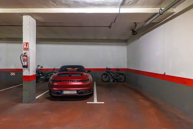 3 soverom Penthouse til salgs i Marbella med svømmebasseng garasje - € 745 000 (Ref: 9530252)