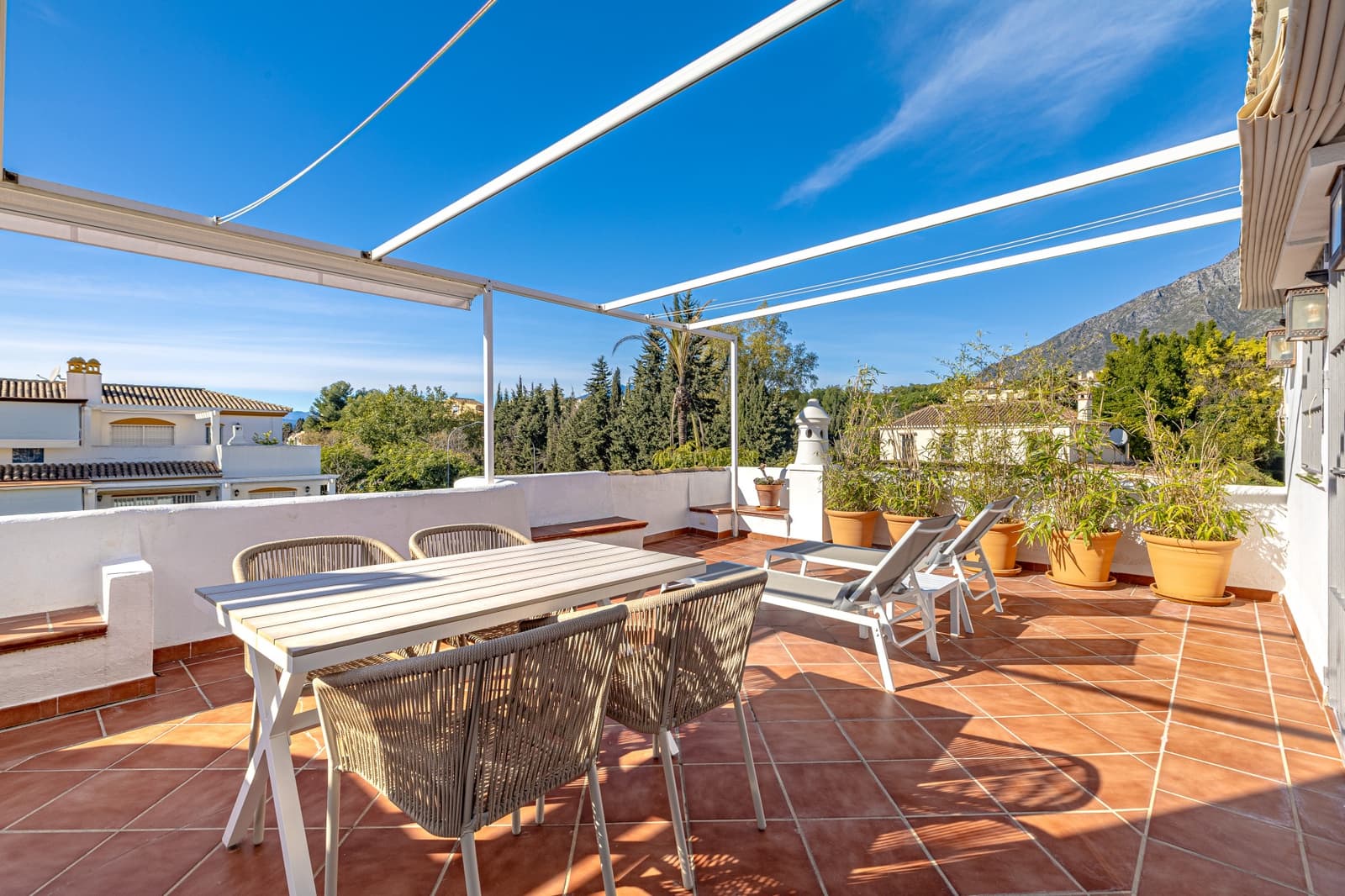 3 soverom Penthouse til salgs i Marbella med svømmebasseng garasje - € 745 000 (Ref: 9530252)