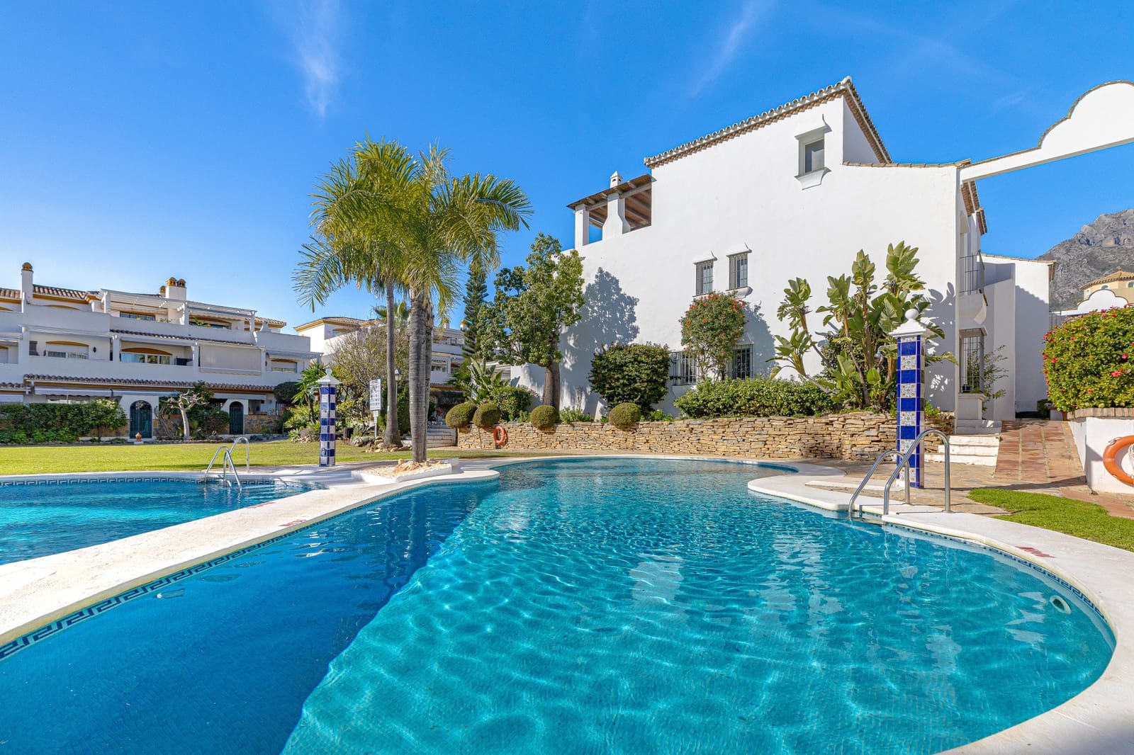 3 soverom Penthouse til salgs i Marbella med svømmebasseng garasje - € 745 000 (Ref: 9530252)