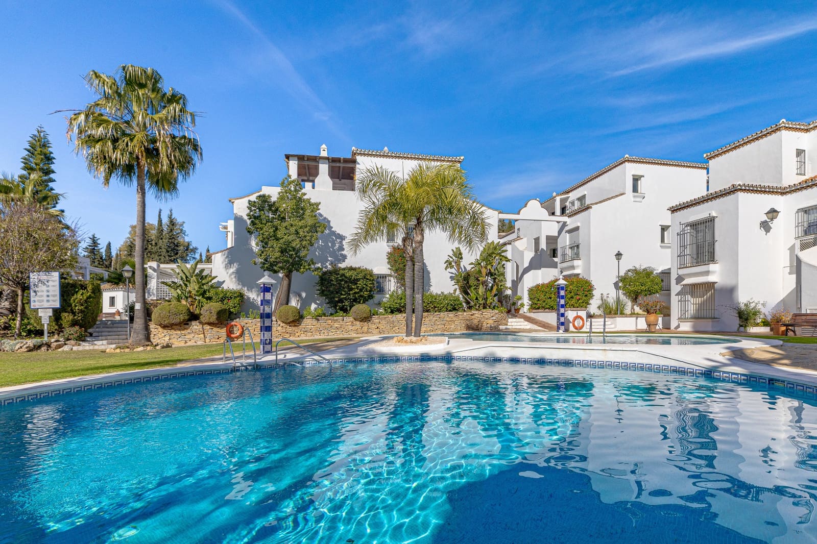 3 soverom Penthouse til salgs i Marbella med svømmebasseng garasje - € 745 000 (Ref: 9530252)