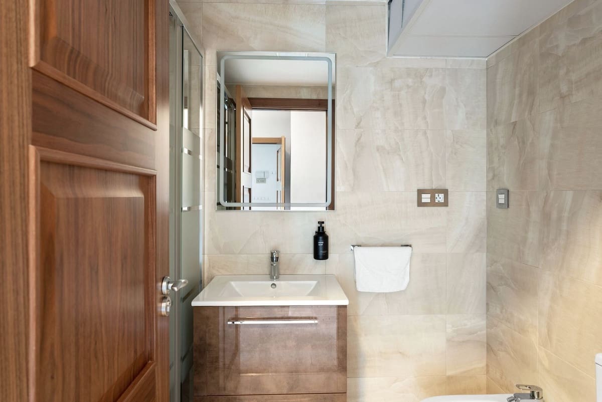 3 soverom Penthouse til salgs i Nueva Andalucia med svømmebasseng garasje - € 680 000 (Ref: 9533475)