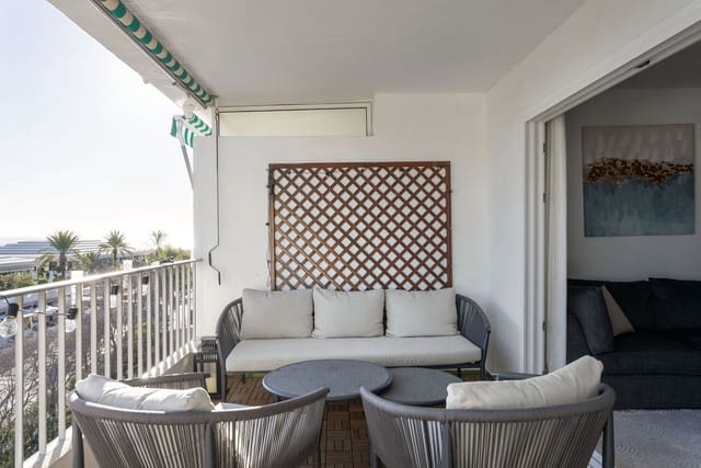 3 soverom Penthouse til salgs i Nueva Andalucia, Marbella med svømmebasseng garasje - € 680 000 (Ref: 9533475)