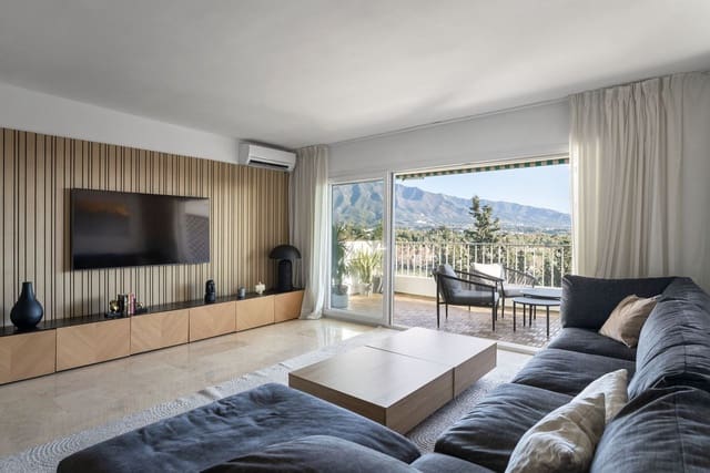 3 soverom Penthouse til salgs i Nueva Andalucia, Marbella med svømmebasseng garasje - € 680 000 (Ref: 9533475)