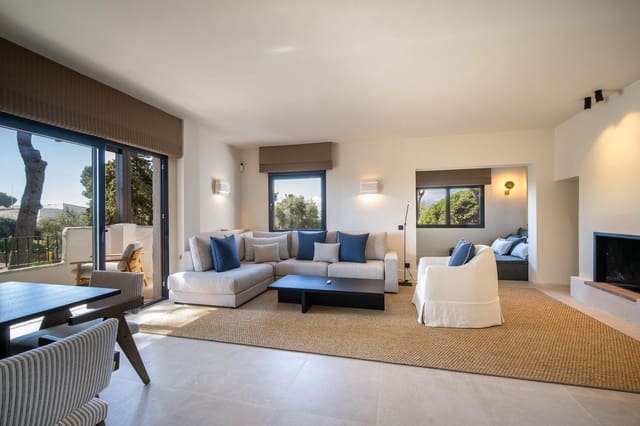 3 soverom Penthouse til salgs i Nueva Andalucia, Marbella med svømmebasseng garasje - € 750 000 (Ref: 9533476)