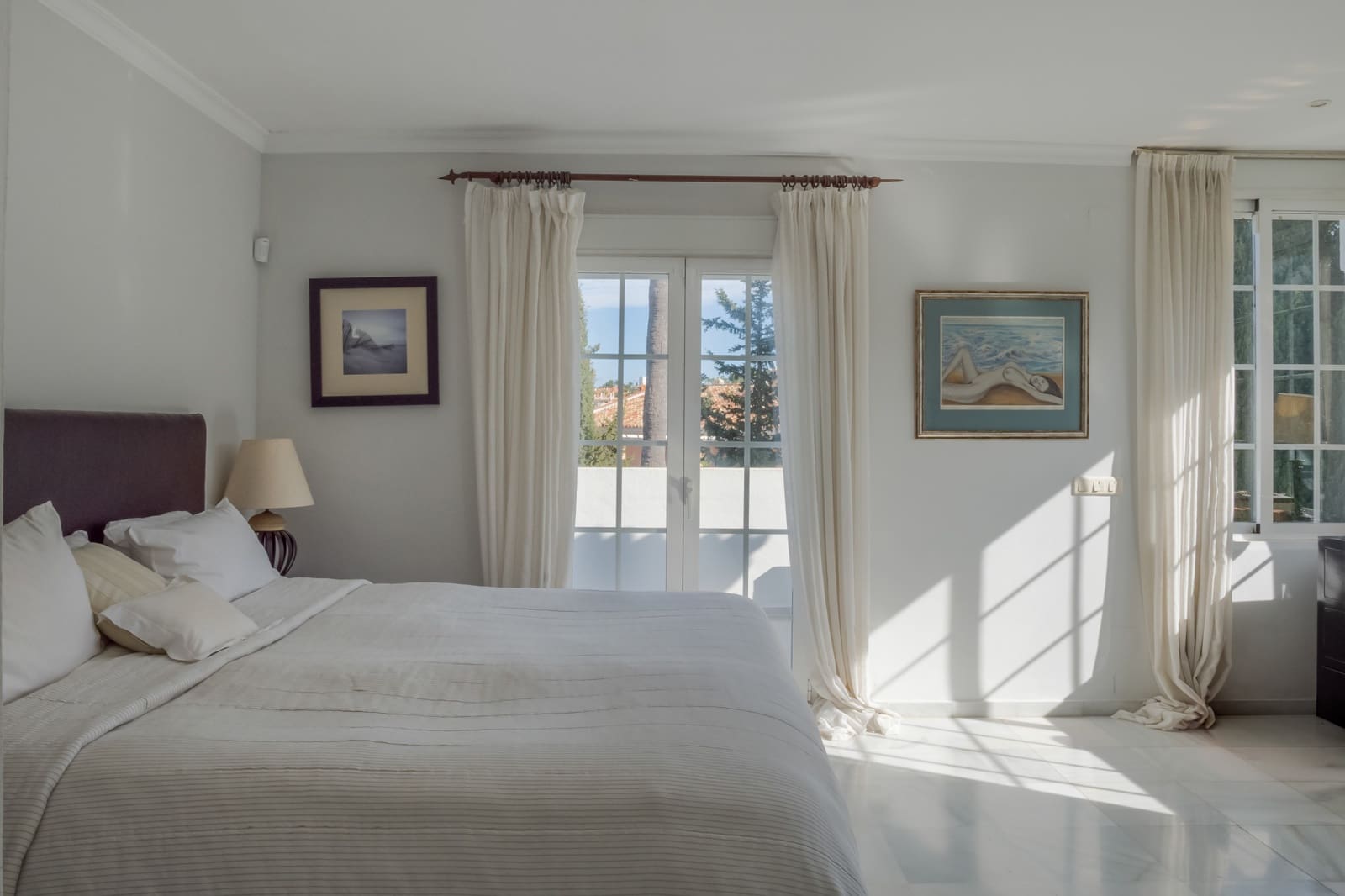 5 soverom Villa til salgs i Nueva Andalucia med svømmebasseng garasje - € 1 950 000 (Ref: 9533478)