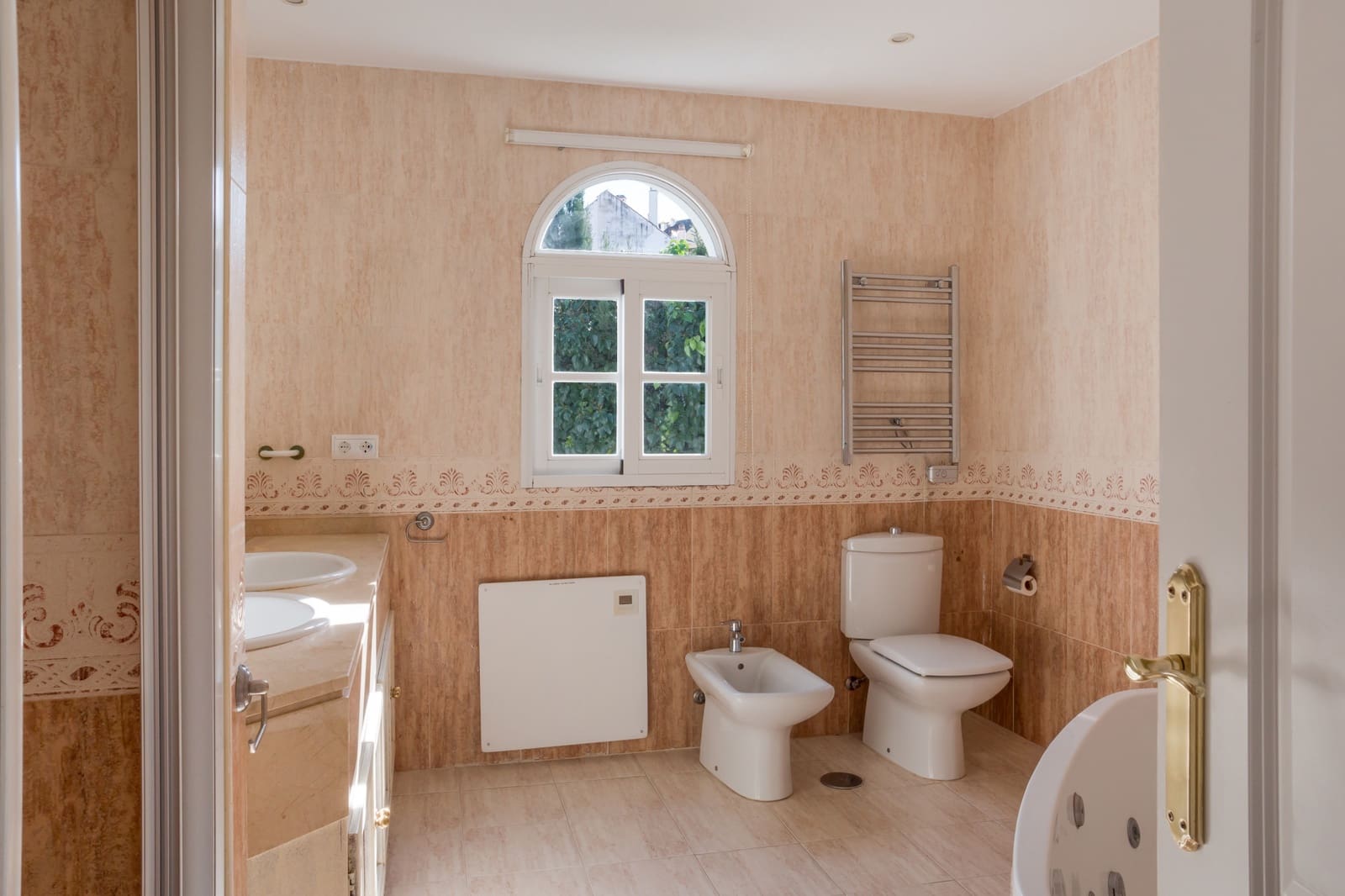 Chalet de 5 habitaciones en Nueva Andalucia en venta con piscina garaje - 1.950.000 € (Ref: 9533478)