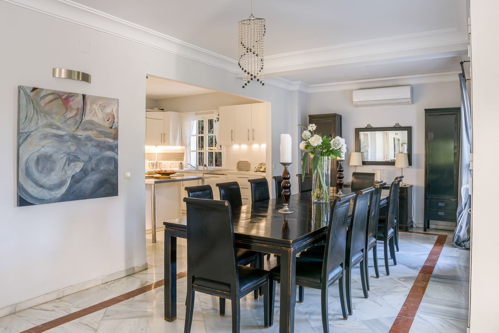 Chalet de 5 habitaciones en Nueva Andalucia en venta con piscina garaje - 1.950.000 € (Ref: 9533478)