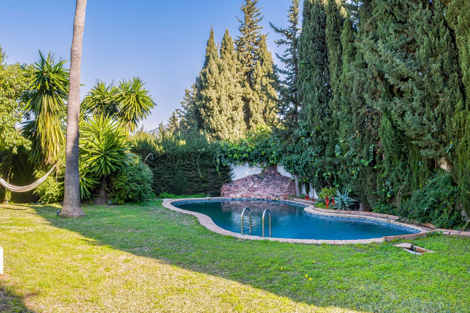 Chalet de 5 habitaciones en Nueva Andalucia en venta con piscina garaje - 1.950.000 € (Ref: 9533478)
