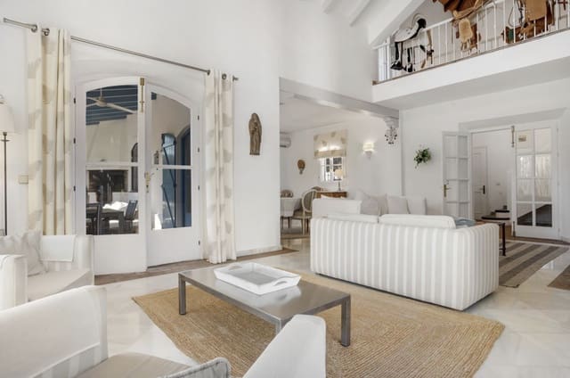 Chalet de 4 habitaciones en Benahavís en venta con piscina garaje - 2.390.000 € (Ref: 9536713)