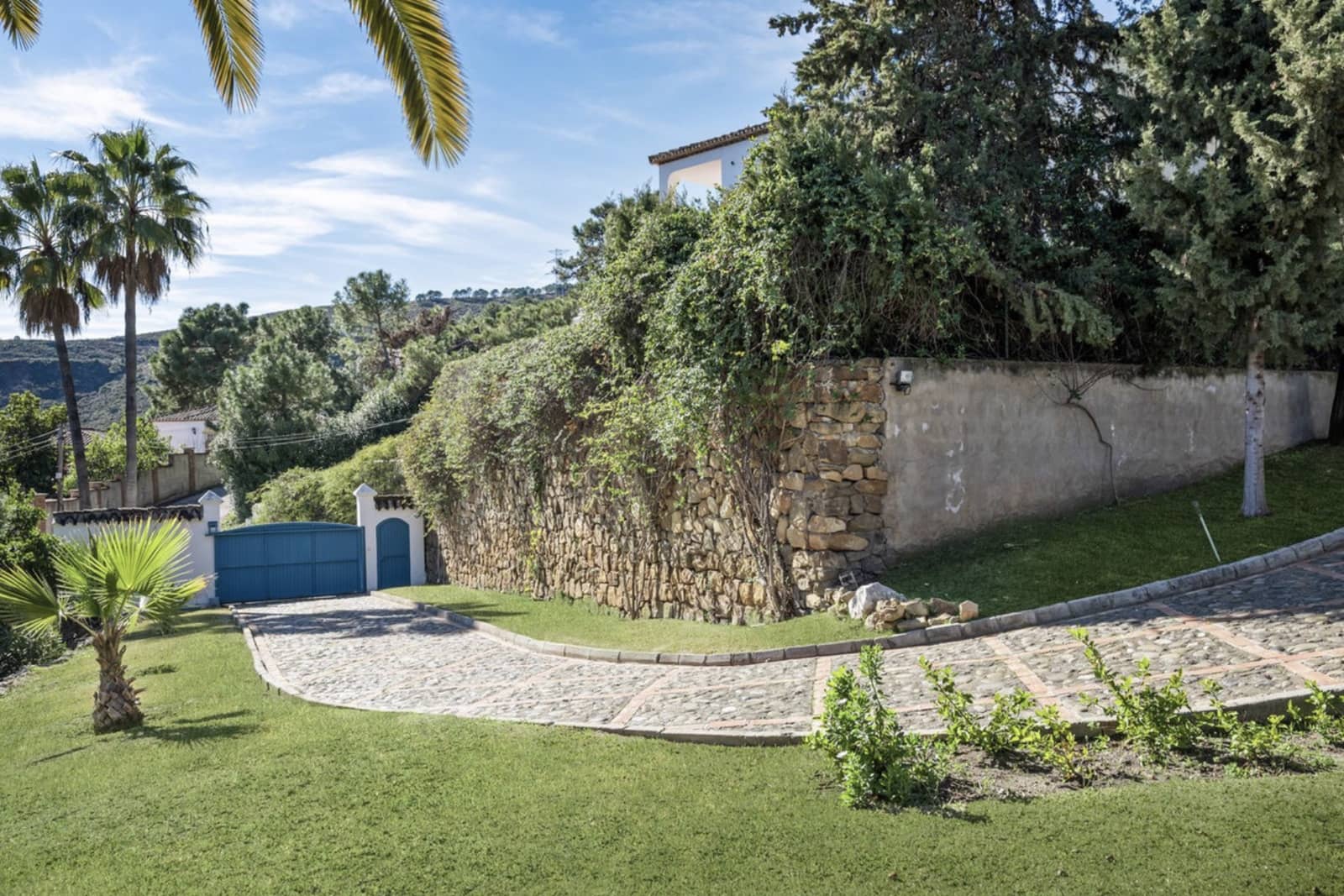 Chalet de 4 habitaciones en Benahavís en venta con piscina garaje - 2.390.000 € (Ref: 9536713)