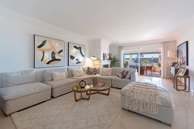 3 soverom Leilighet til salgs i Nueva Andalucia, Marbella med svømmebasseng garasje - € 1 100 000 (Ref: 9540960)