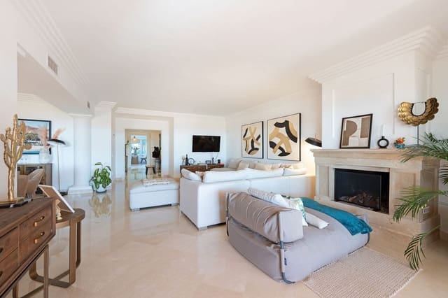 3 soverom Leilighet til salgs i Nueva Andalucia, Marbella med svømmebasseng garasje - € 1 100 000 (Ref: 9540960)
