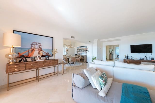 3 soverom Leilighet til salgs i Nueva Andalucia, Marbella med svømmebasseng garasje - € 1 100 000 (Ref: 9540960)