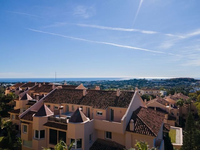 3 soverom Leilighet til salgs i Nueva Andalucia, Marbella med svømmebasseng garasje - € 1 100 000 (Ref: 9540960)