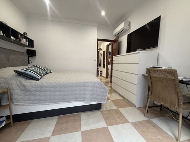 Apartamento de 2 habitaciones en Centro Historico, Málaga ciudad en venta - 399.000 € (Ref: 9543371)