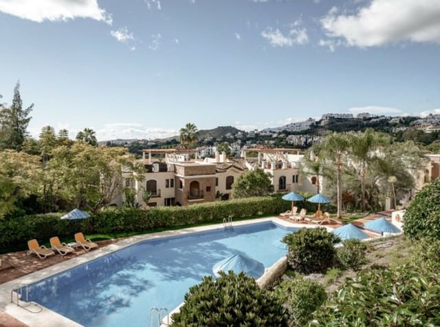 2 quarto Apartamento para venda em Los Arqueros, Benahavís com piscina garagem - 675 000 € (Ref: 9543372)