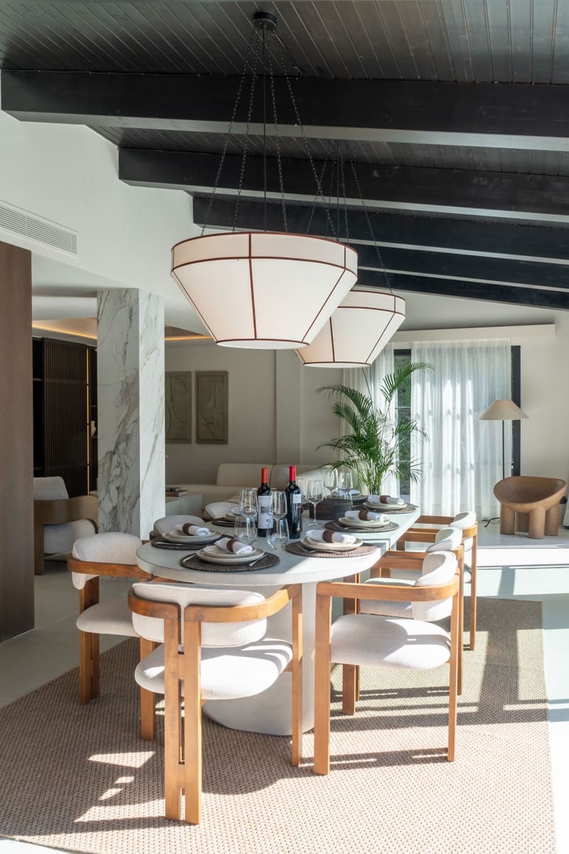 5 bedroom Villa for sale in Nueva Andalucia with pool garage - € 4,290,000 (Ref: 9543376)