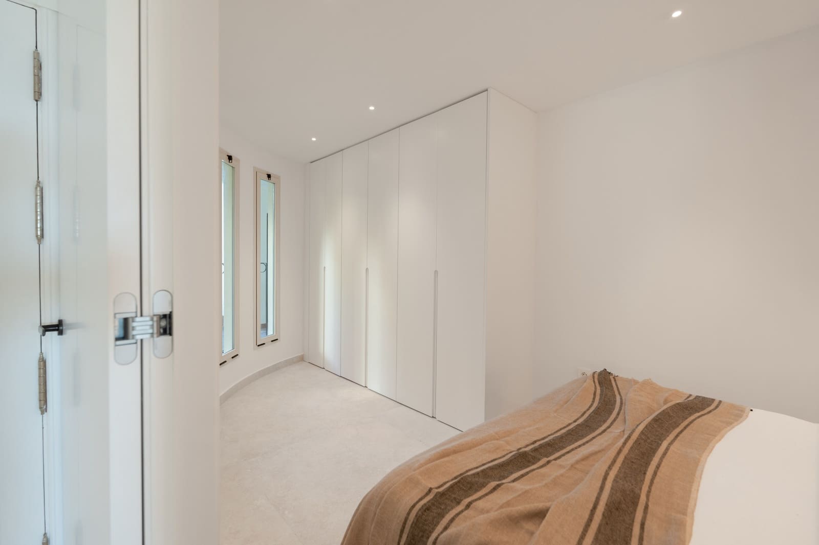 3 soveværelse Lejlighed til salg i Nueva Andalucia med swimmingpool garage - € 1.100.000 (Ref: 9543377)