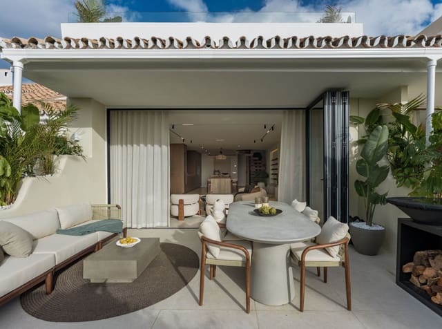 3 bedroom Townhouse for sale in Nueva Andalucia, Marbella with pool garage - € 1,550,000 (Ref: 9547857)