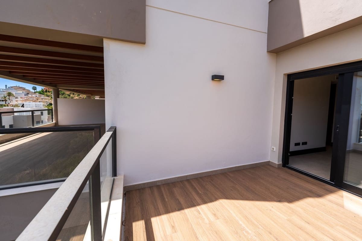 3 sovrum Lägenhet till salu i Nueva Andalucia med pool garage - 795 000 € (Ref: 9561580)