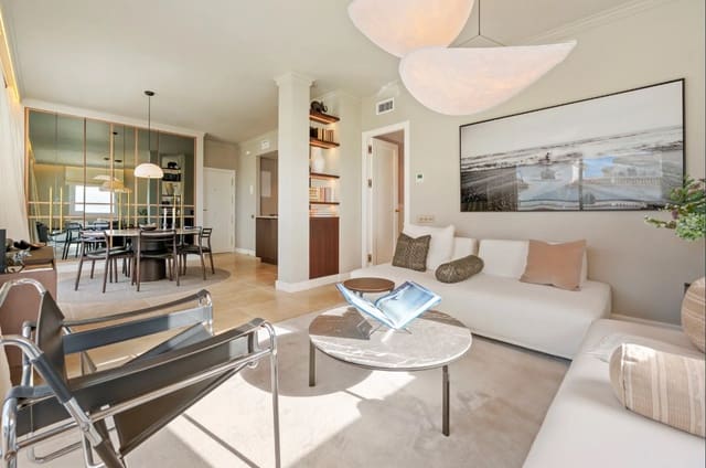 2 slaapkamer Penthouse te koop in Puerto Banus, Marbella met zwembad garage - € 1.995.000 (Ref: 9561581)