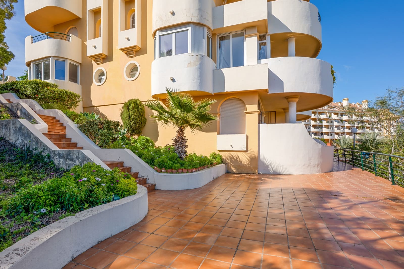 3 slaapkamer Appartement te koop in Marbella met zwembad garage - € 789.000 (Ref: 9564953)