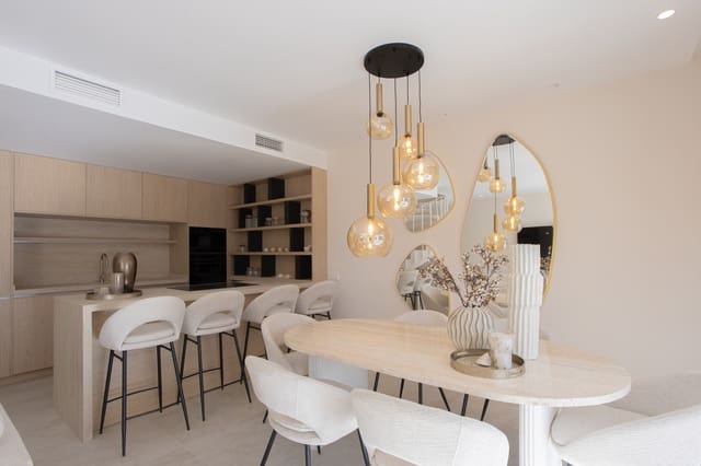 4 quarto Penthouse para venda em Marbella com piscina garagem - 1 195 000 € (Ref: 9564954)