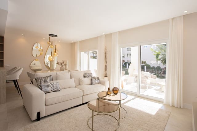 4 quarto Penthouse para venda em Marbella com piscina garagem - 1 195 000 € (Ref: 9564954)