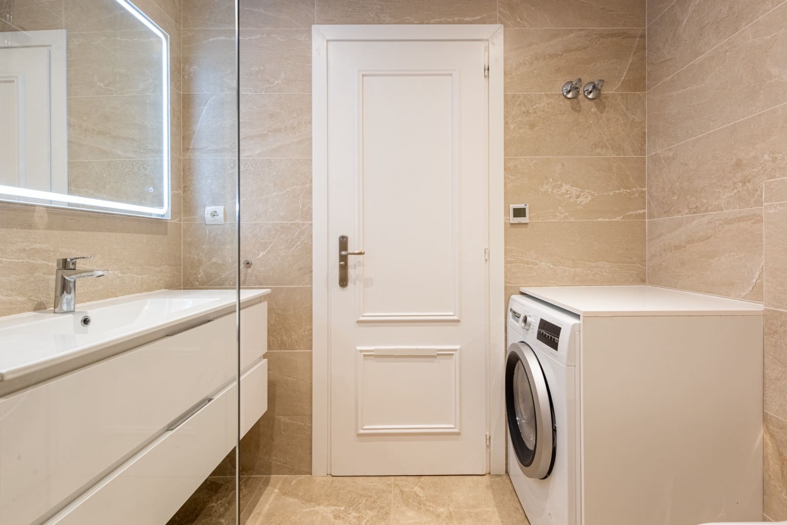 2 sypialnia Apartament na sprzedaż w Marbella z basenem garażem - 858 000 € (Ref: 9568318)