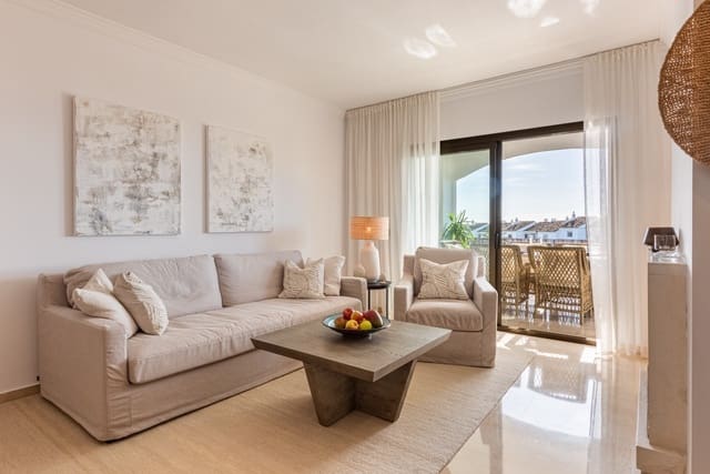 2 slaapkamer Appartement te koop in Nueva Andalucía Centro, Marbella met zwembad garage - € 847.000 (Ref: 9568318)