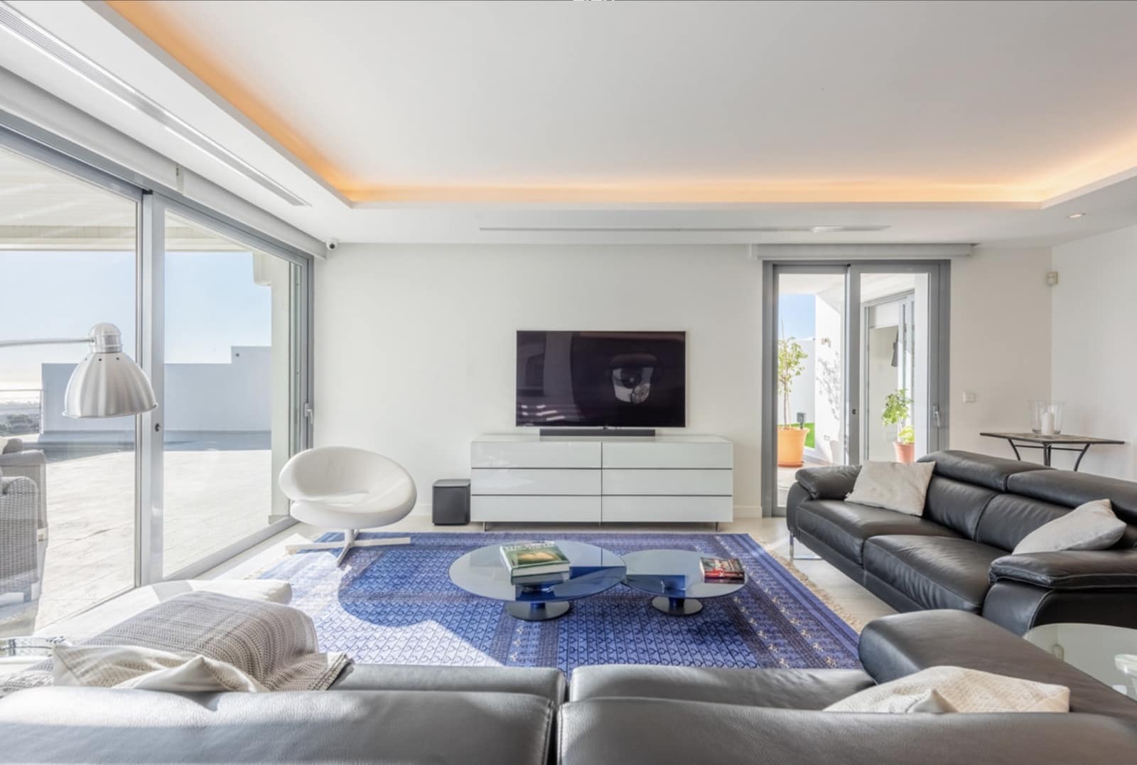 4 makuuhuone Huvila myytävänä paikassa Marbella mukana uima-altaan - 3 350 000 € (Ref: 9568321)