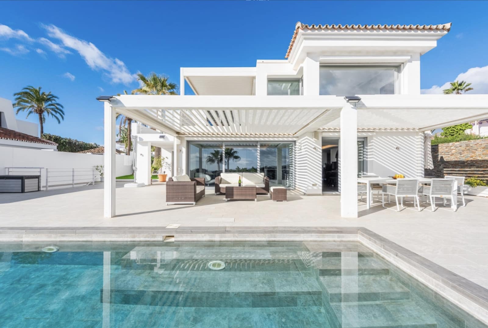 4 makuuhuone Huvila myytävänä paikassa Marbella mukana uima-altaan - 3 350 000 € (Ref: 9568321)