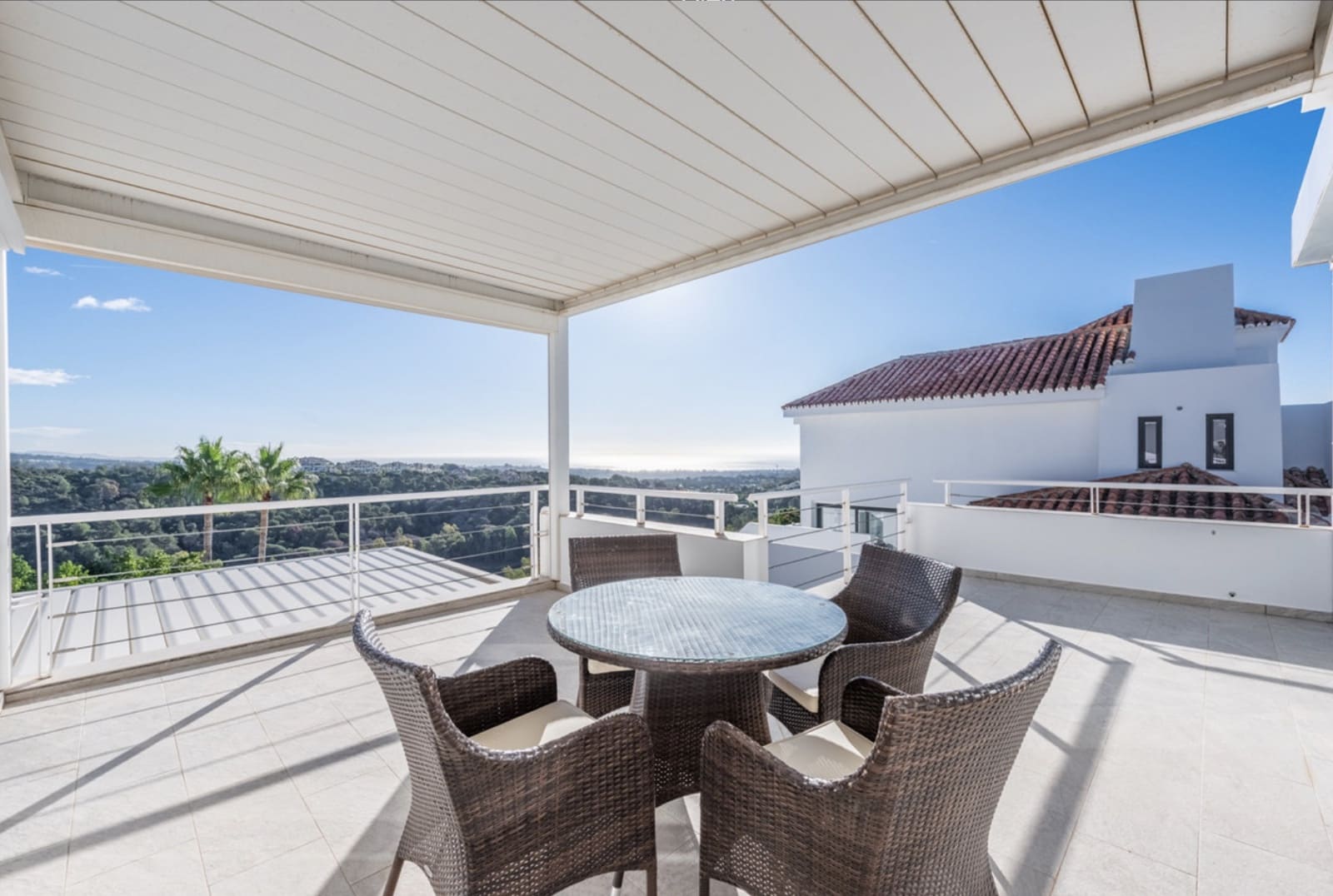 4 makuuhuone Huvila myytävänä paikassa Marbella mukana uima-altaan - 3 350 000 € (Ref: 9568321)