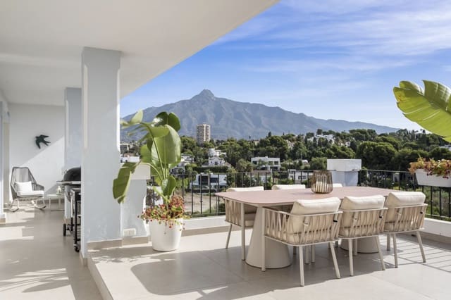5 slaapkamer Penthouse te koop in Nueva Andalucia, Marbella met zwembad garage - € 1.895.000 (Ref: 9574441)