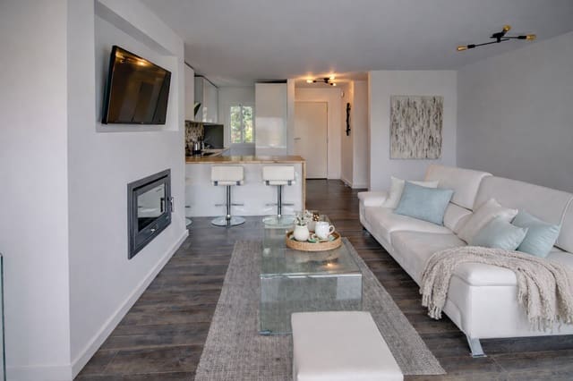 3 bedroom Apartment for sale in Nueva Andalucia, Marbella with pool - € 419,900 (Ref: 9591098)