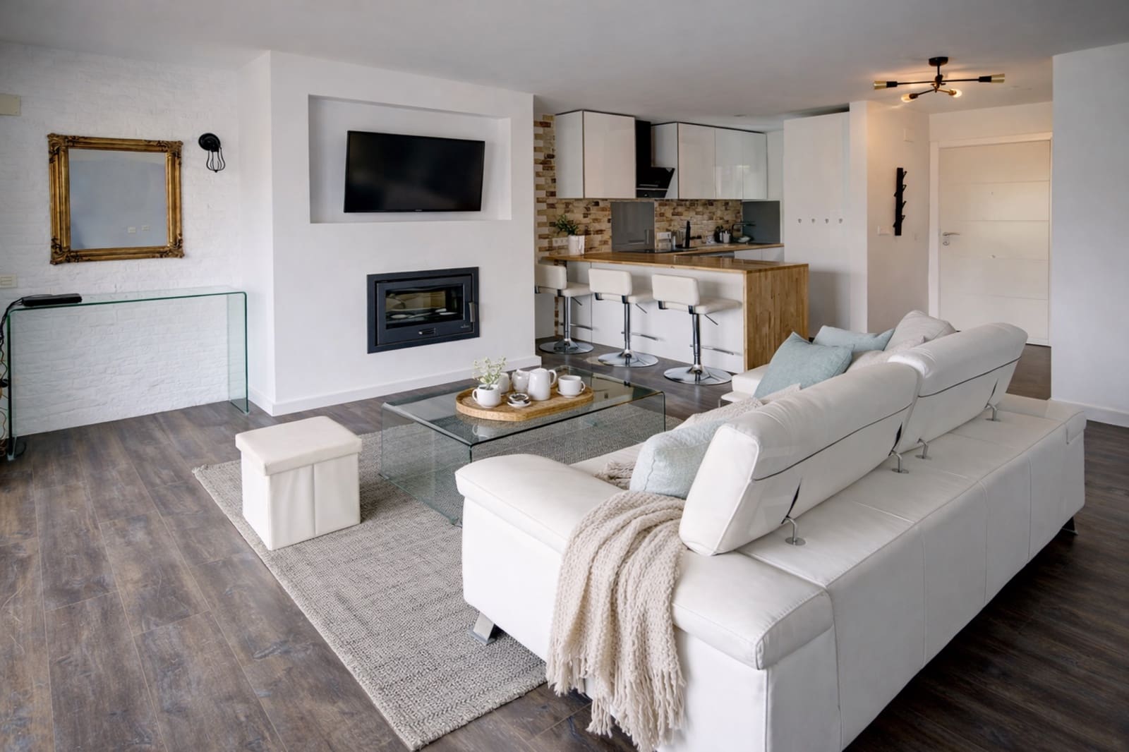 Apartamento de 3 habitaciones en Nueva Andalucia en venta con piscina - 369.000 € (Ref: 9591098)