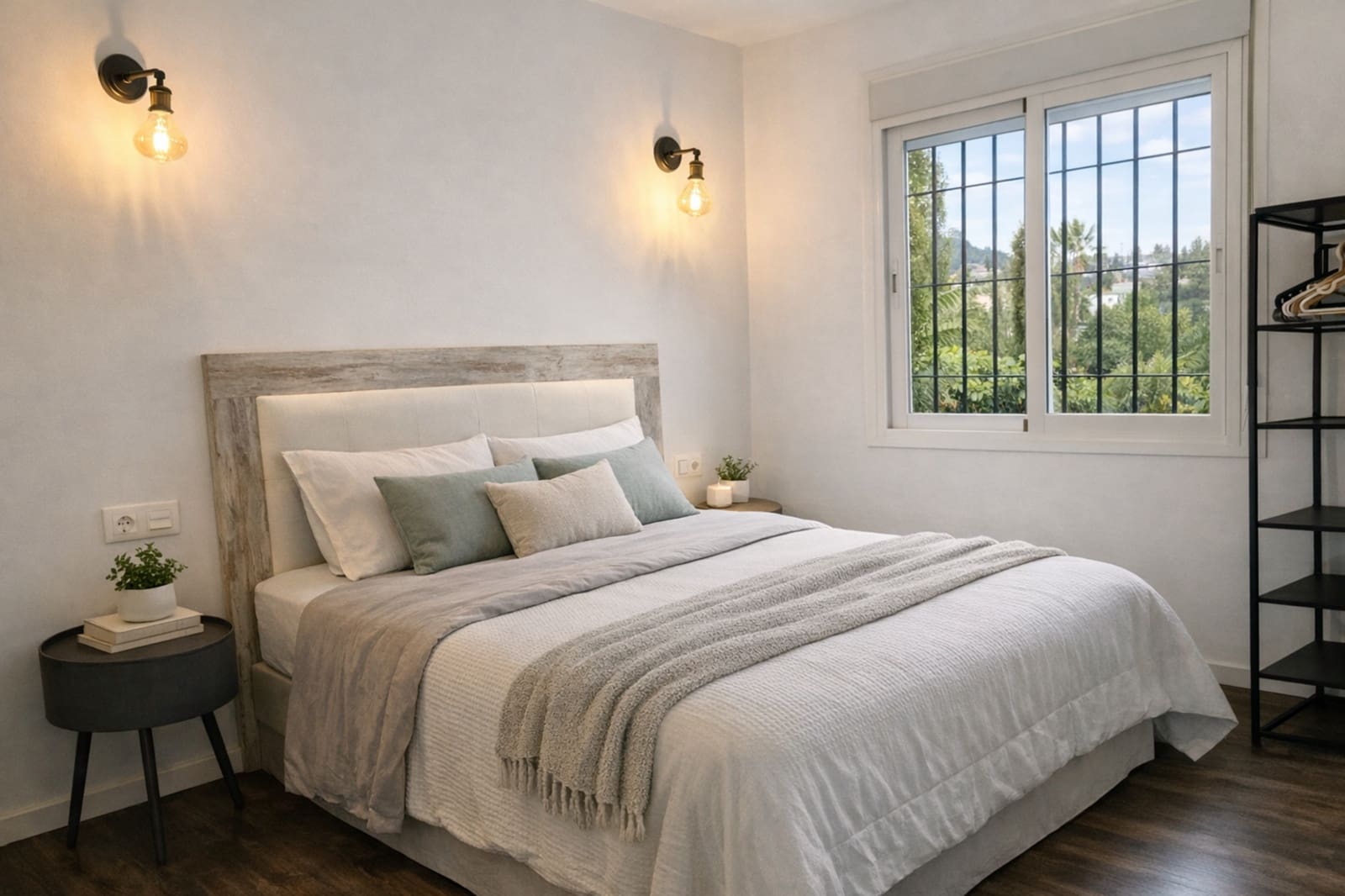 Apartamento de 3 habitaciones en Nueva Andalucia en venta con piscina - 369.000 € (Ref: 9591098)