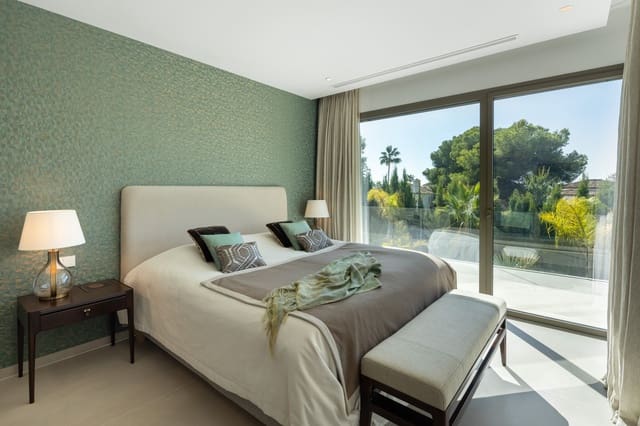 5 makuuhuone Huvila myytävänä paikassa Golden Mile, Marbella mukana uima-altaan 
autotalli - 4 950 000 € (Ref: 9591099)