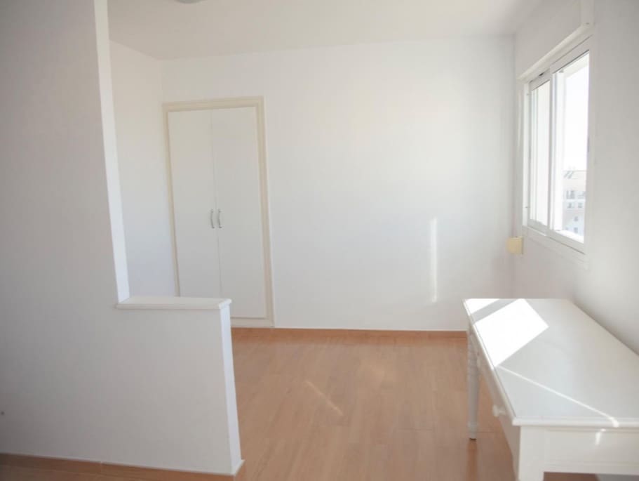 4 bedroom Apartment for sale in San Pedro de Alcantara - € 402,000 (Ref: 9591100)